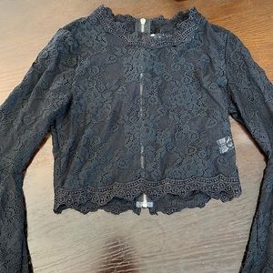Black Lace cropped long sleeve top